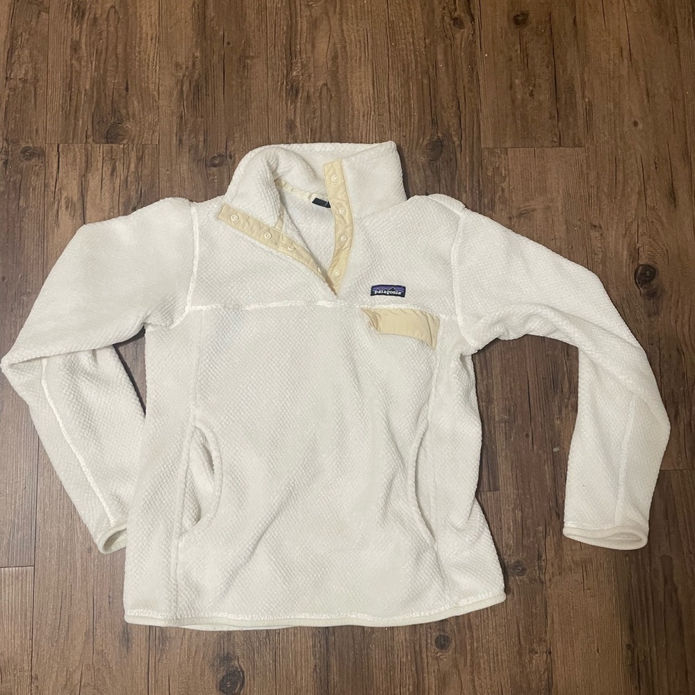 Patagonia women’s fleece quarter top size small